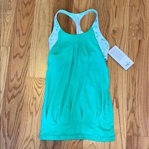 A NWT Lululemon Top with built in bra